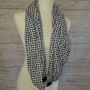 Boppy infant newborn nursing cover teething scarf